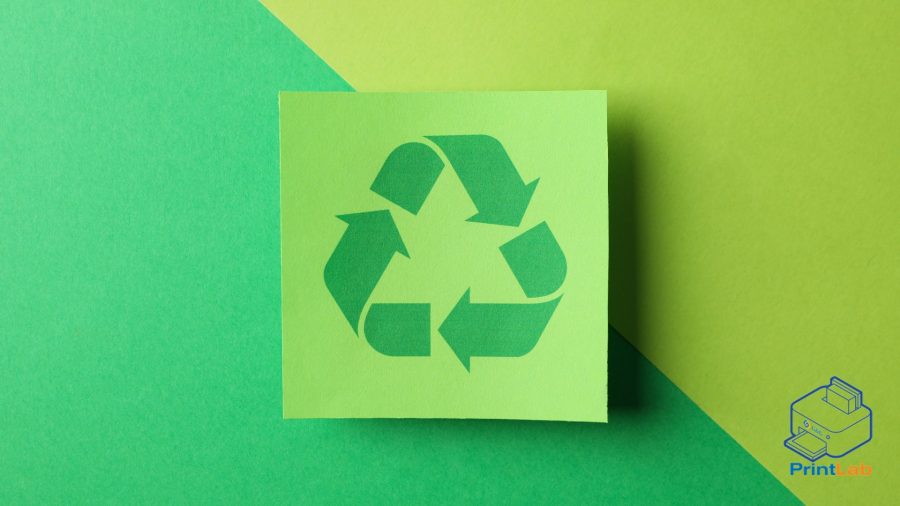  L'adozione di 200-220 risme di carta riciclata equivalgono al salvataggio di una pianta