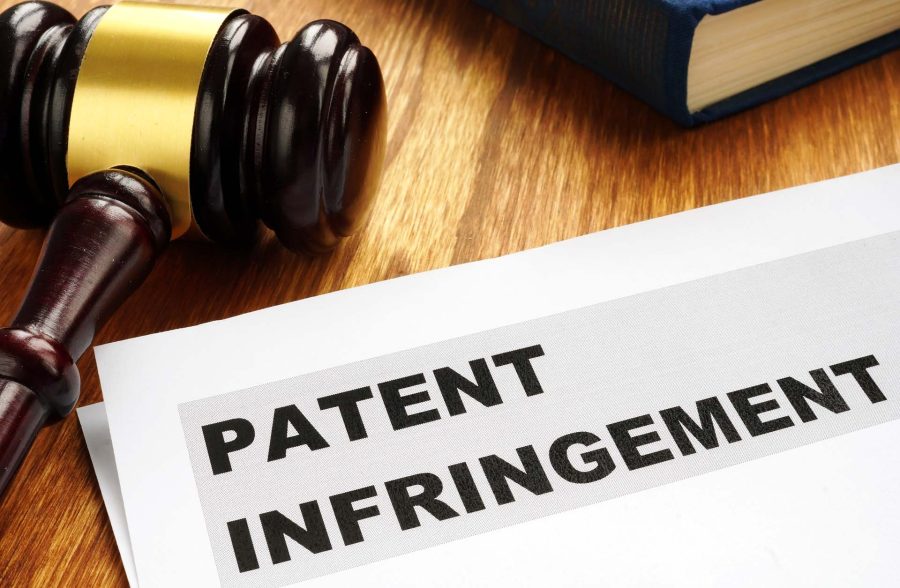 Epson afferma che questi prodotti hanno violato i suoi brevetti statunitensi: 6,955,422 ('422), 8,794,749 ('749) e 8,454,116 ('116)